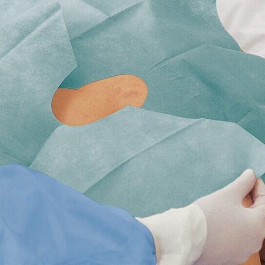 Foliodrape® Protect Променлива кърпа с отвор, самозалепваща се - стерилна, индивидуално опакована - 45 x 75 cm - 65 броя