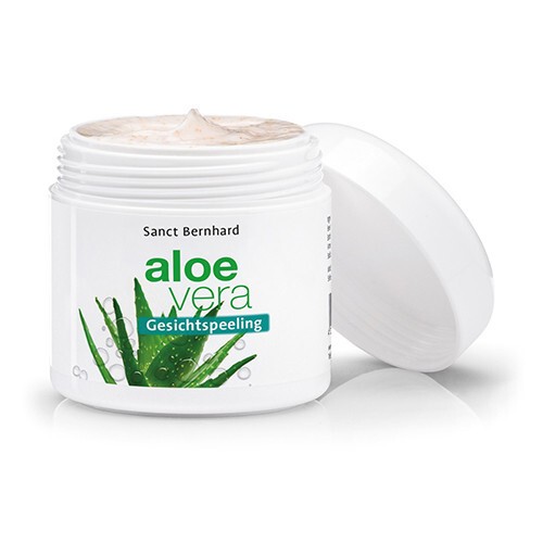 Gommage du visage à l'aloe vera